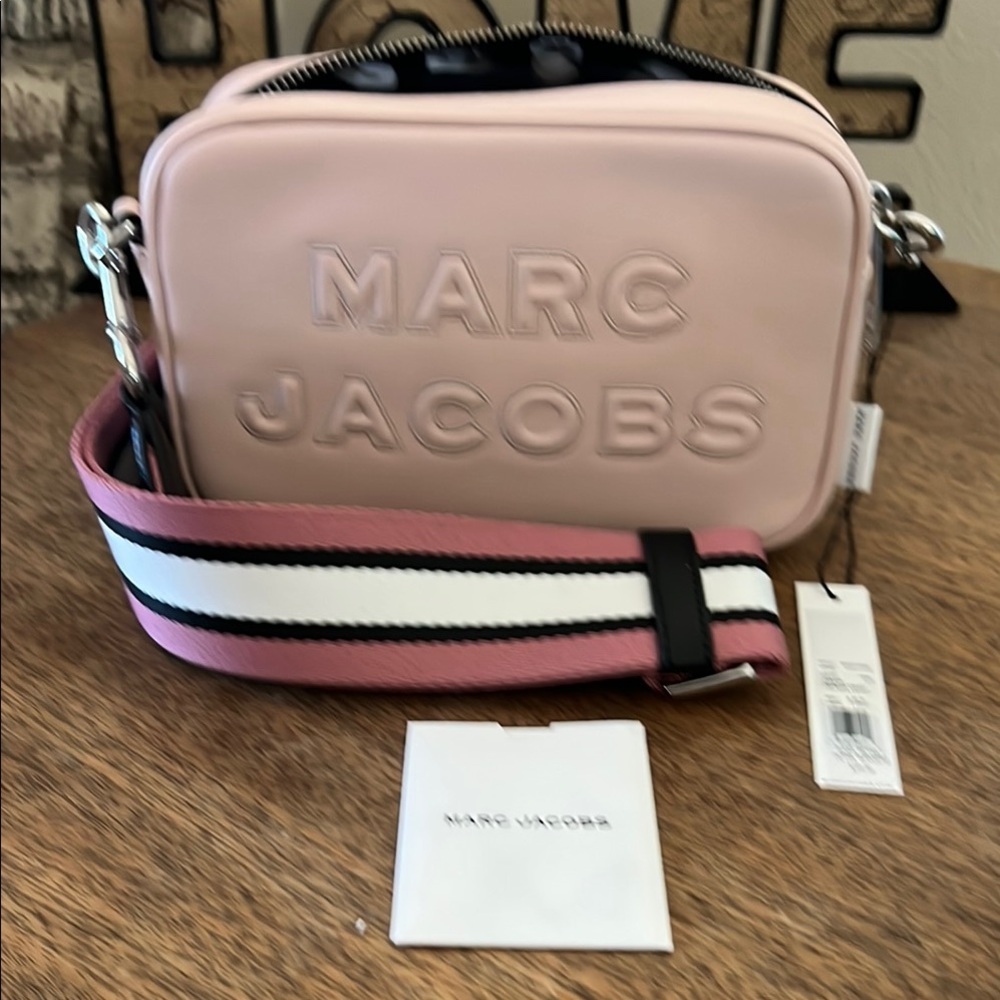 Marc Jacobs Peach Whip Crossbody Camera Bag with Logo Strap - NWT